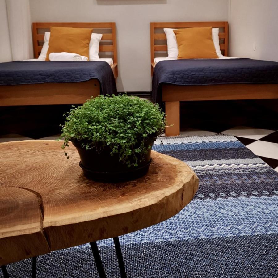מוסטר Moonrise Apartment מראה חיצוני תמונה
